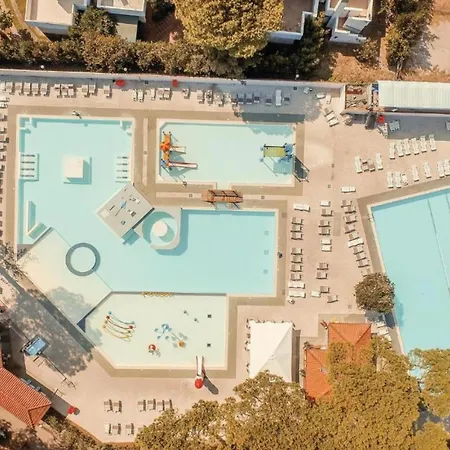 The Charming Marina-village Tipo 3-3 Bedroom 6 Persons ヴィラ リド・ディ・スピーナ